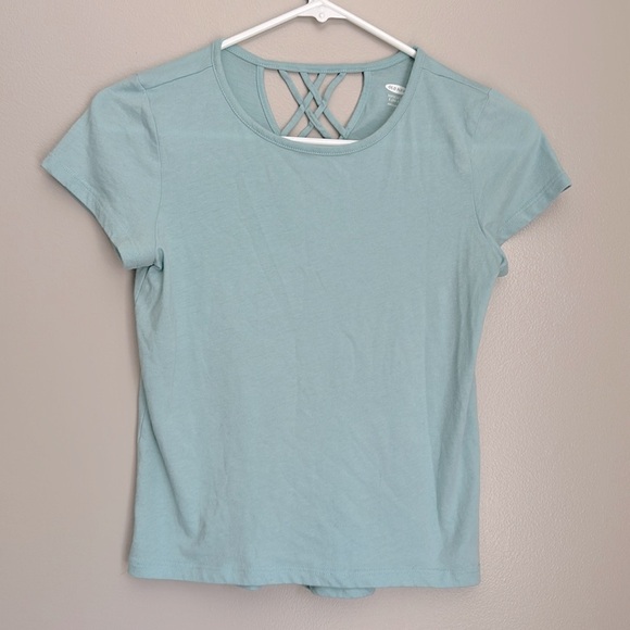 Set of 2- girls old navy tees - Picture 2 of 7